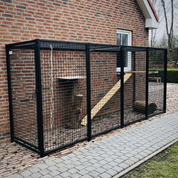 dierenverblijf kattenren van 1 x 4 meter